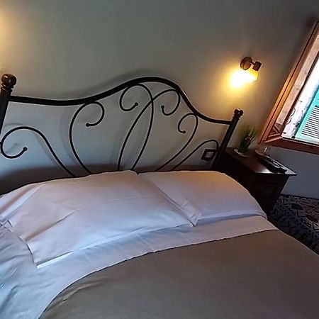B&B Da Giua' Apricale Ngoại thất bức ảnh