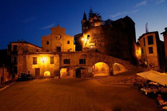 B&B Da Giua' Apricale Ngoại thất bức ảnh