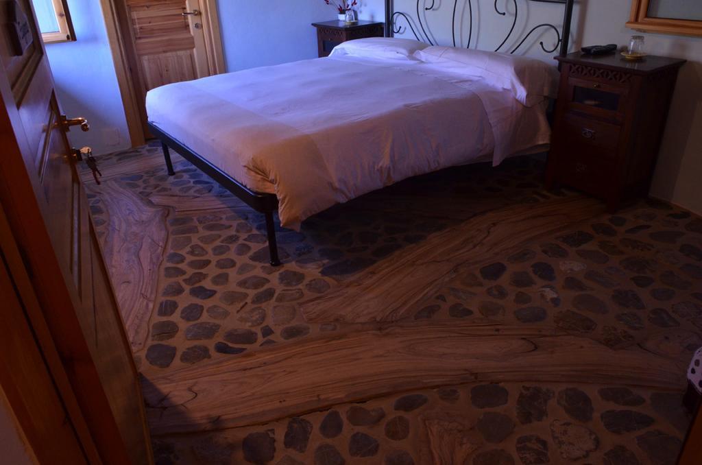 B&B Da Giua' Apricale Ngoại thất bức ảnh