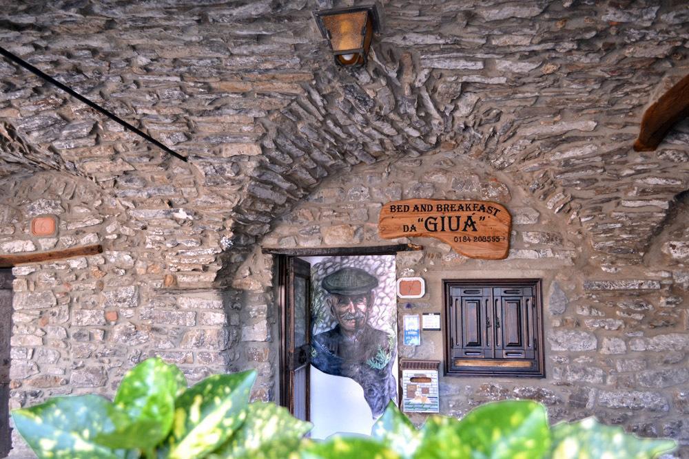 B&B Da Giua' Apricale Ngoại thất bức ảnh